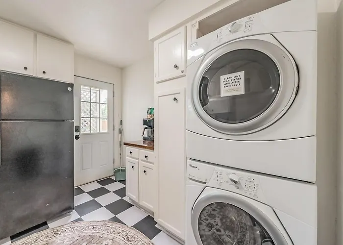 Tcu-dickies-2 King Beds-sleeps 6